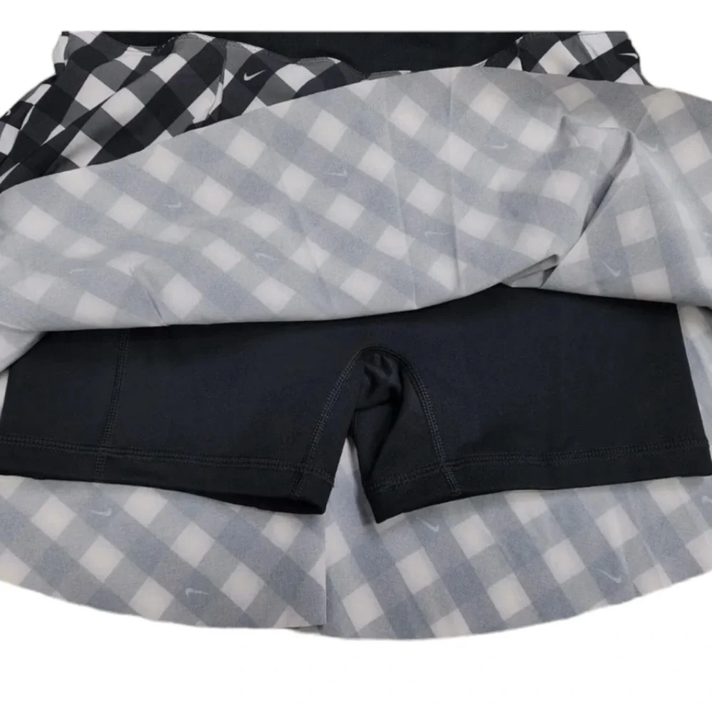 Nike Dri-FIT sz XS black & White logo check print Club Performance Tennis skort